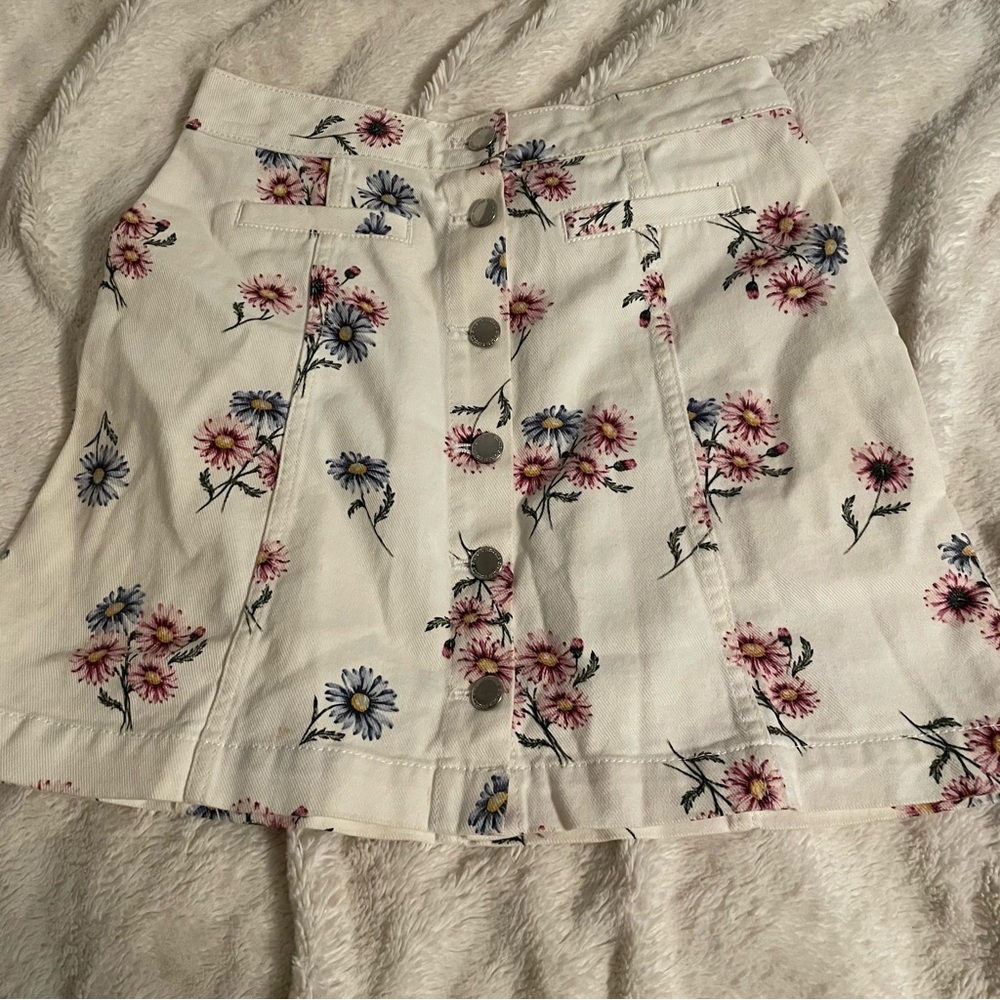 Divided Cream and Pink Skorts Floral Design